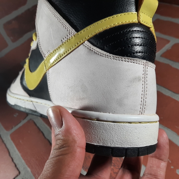 MISS PIGGY NIKE DUNKS - Picture 6 of 10